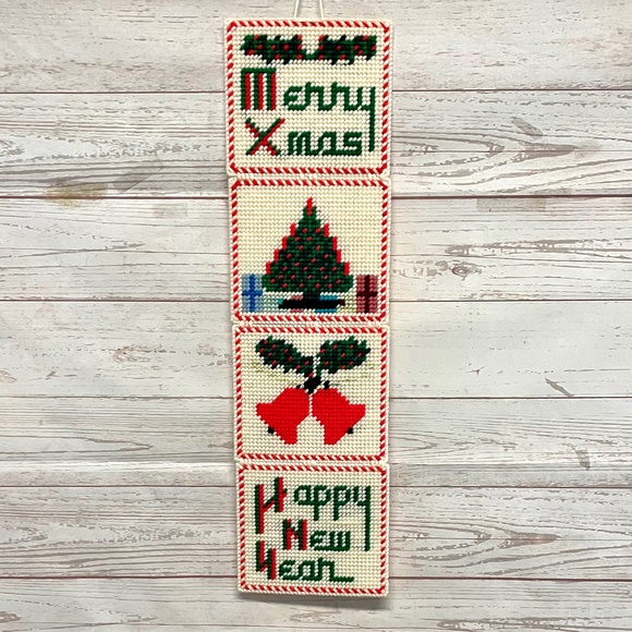 Vintage Needlepoint Holiday wall hanging - Picture 1 of 8